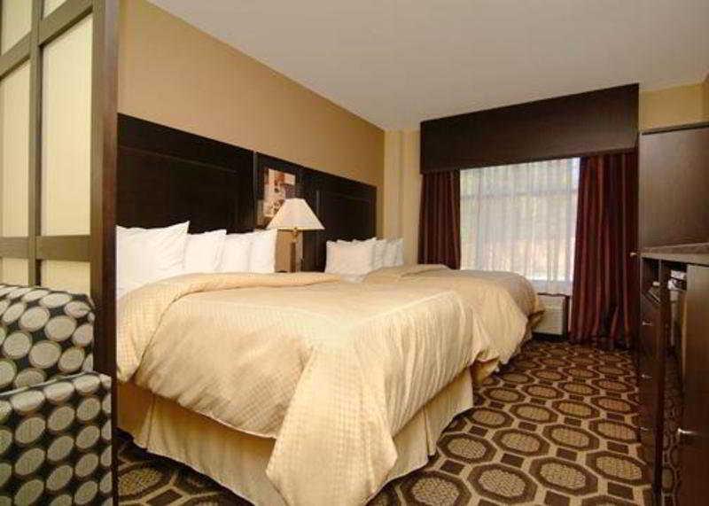 Holiday Inn Express & Suites Lexington By Ihg Exterior foto