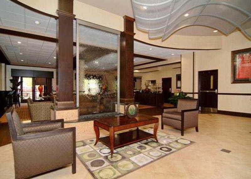 Holiday Inn Express & Suites Lexington By Ihg Exterior foto