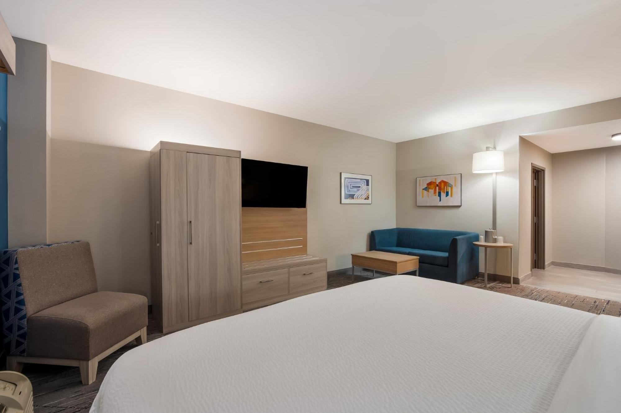 Holiday Inn Express & Suites Lexington By Ihg Exterior foto