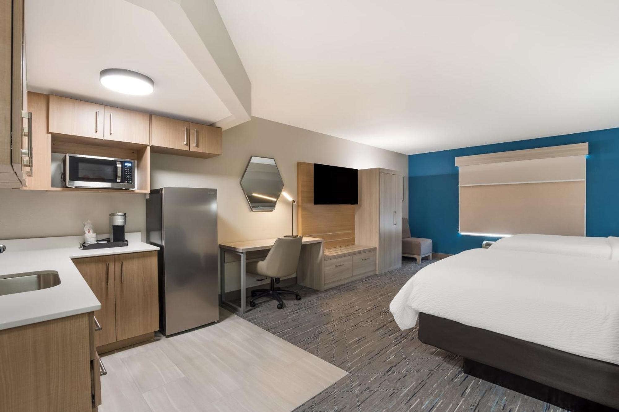 Holiday Inn Express & Suites Lexington By Ihg Exterior foto